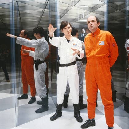 NUCLEARVISION Nuclearvision, deutscher Film, 1982, Regie: James Jacobs, Story: Ein Journalist recherchiert über die Schrecken des atomaren Kriegs, Szene: Hugh Crum und Peter Ambach. Nuclearvision, German Film, 1982, directed by James Jacobs, the story: a journalist researches the horrors of nuclear warfare, scene: Hugh Crum and Peter Ambach, Deutschland Copyright: kpa UnitedArchives55008035 EDITORIAL USE ONLY