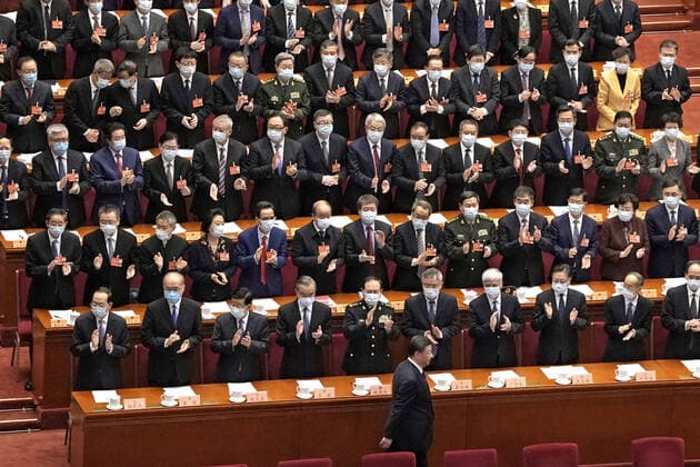 News Themen der Woche KW10 News Bilder des Tages China s political advisory body closes annual session Chinese President Xi Jinping (front) is pictured before the closing ceremony of the Chinese People s Political Consultative Conference at the Great Hall of the People in Beijing on March 10, 2022.  A14AA0001266209P