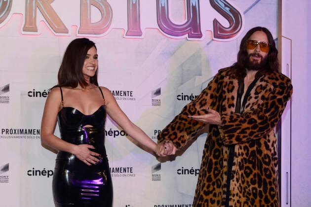 Bilder des Jahres 2022, Entertainment 03 März Entertainment Themen der Woche KW10 Entertainment Bilder des Tages Morbius Film Screening - Arrivals MEXICO CITY, MEXICO - MARCH 10, 2022: American Actor Jared Leto and Puerto Rican actress Adria Arjona Torres pose for photos during the black carpet of ˜Morbius™ film screening premiere at Cinepolis Plaza Carso. On March 10, 2022 in Mexico City, Mexico. (Photo by Carlos Tischler Eyepix Group) Copyright: xCarlosxTischlerx xEyepixxGroupx EYEPIX_CT_10032022_58189