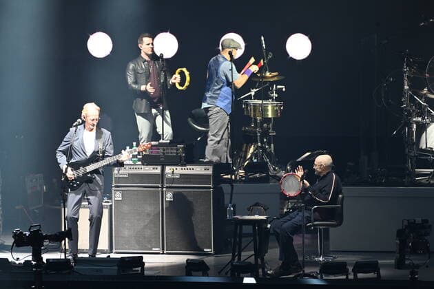 10.03.22, Hannover, Genesis Phil Collins , Mike Rutherford und Co in der ZAG Arena in Hannover auf dem Expo Gelände :