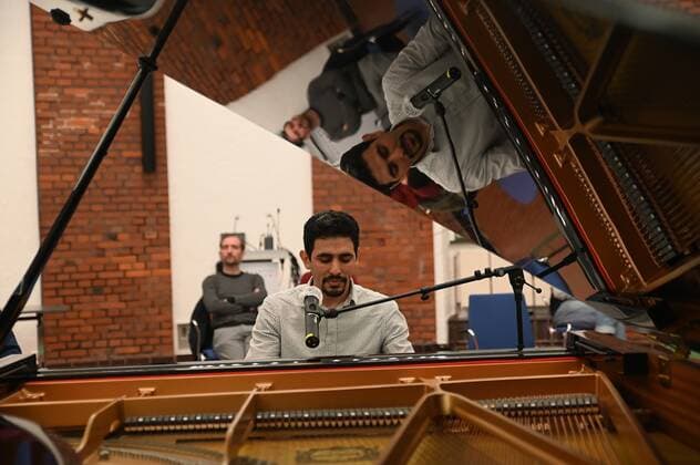 011.03.2022 Gießhaus der Universität Kassel Konzert Aeham Ahmad - Der Pianist aus den Trümmern emspor, DFL regulations prohibit any use of photographs as image sequences and or quasi-video