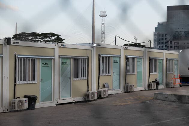 Isolation Facilities Keep Bringing People In, Despite Alleged Fall In Contaminations In China Prefabricated cabins can be seen at the Tsing Yi Community Isolation Facility, in Hong Kong, China, on Mar 12, 2022. Hong Kong China  Copyright: xMarcxFernandesx originalFilename: fernandes-chinabui220312_npDs4.jpg