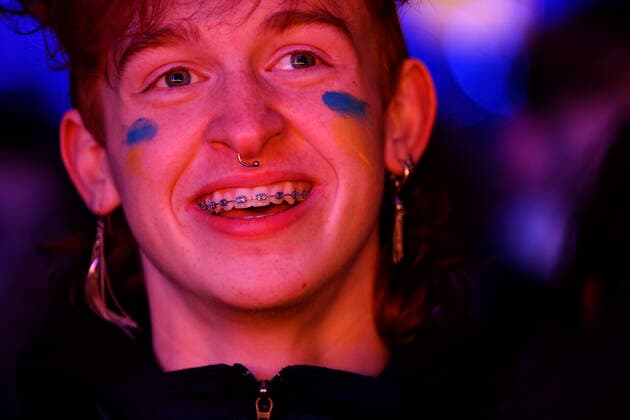 Sammen for Ukraine - koncert paa Raadhuspladsen loerdag den 12. marts 2022. TV 2 og DR er gaaet sammen om stoettekoncert for ofrene i Ukraine hvor der samles ind til ofrene for krigen.. , Copenhagen Denmark Copyright: PhilipxDavali PhilipxDavalix COP10246 spdk20220312-235356-L