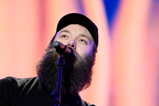Jonah Blacksmith under Sammen for Ukraine - koncert paa Raadhuspladsen loerdag den 12. marts 2022. TV 2 og DR er gaaet sammen om stoettekoncert for ofrene i Ukraine hvor der samles ind til ofrene for krigen.. , Copenhagen Denmark Copyright: PhilipxDavali PhilipxDavalix COP10246 spdk20220312-235443-L