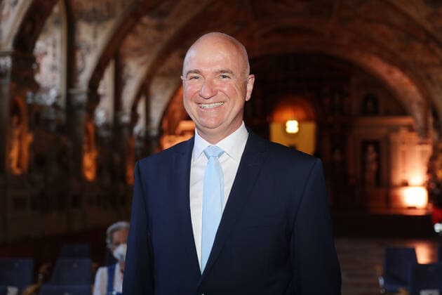 Verleihung des Bayerischen Verdienstordens durch den Bayerischen Ministerpräsidenten Dr. Markus Söder Wolfgang Krebs, München Bayern Deutschland Antiquarium der Residenz