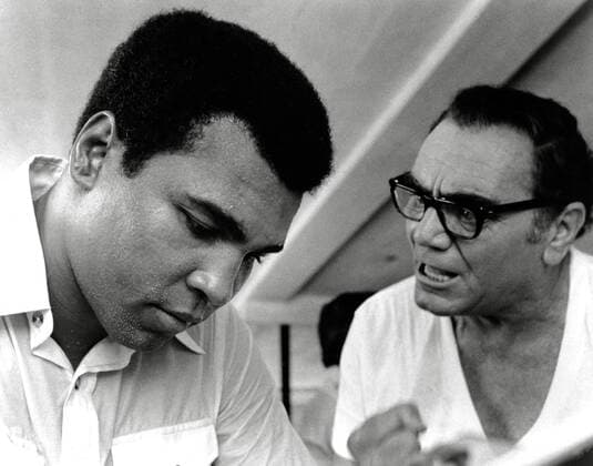 Muhammad Ali, Ernest Borgnine, The Greatest (1977) Columbia Pictures. File Reference 34145-646THA  Copyright: xCinemaxLegacyxCollection ThexHollywoodxArchivex 34145-646THA