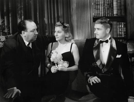 Director Alfred Hitchcock, Joan Fontaine, Laurence Olivier, Rebecca 1940 United Artists. File Reference 34145-707THA  Copyright: xCinemaxLegacyxCollection ThexHollywoodxArchivex 34145-707THA