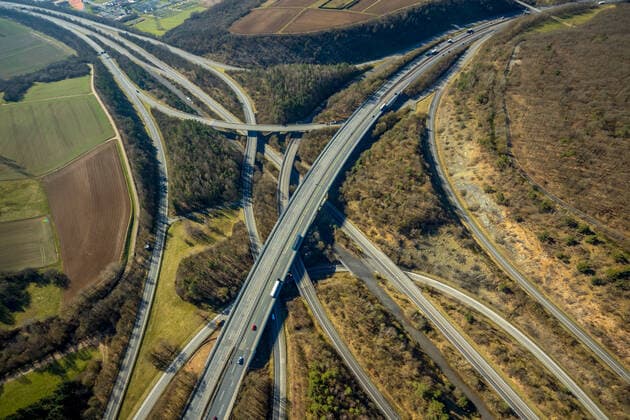 Autobahnkreuz Wetzlar, Autobahn A45 und Autobahn A480, Hermannstein, Wetzlar, Sauerland, Hessen, Deutschland !ACHTUNGxMINDESTHONORARx60xEURO! *** Autobahnkreuz Wetzlar, Autobahn A45 and Autobahn A480, Hermannstein, Wetzlar, Sauerland, Hesse, Germany ATTENTIONxMINESTHONORARx60xEURO