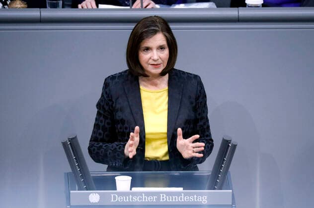 Katrin Göring-Eckardt in der 20. Sitzung des Deutschen Bundestages im Reichstagsgebäude. Berlin, 17.03.2022 *** Katrin Göring Eckardt in the 20 session of the German Bundestag in the Reichstag building Berlin, 17 03 2022 Foto:xS.xGabschx xFuturexImage