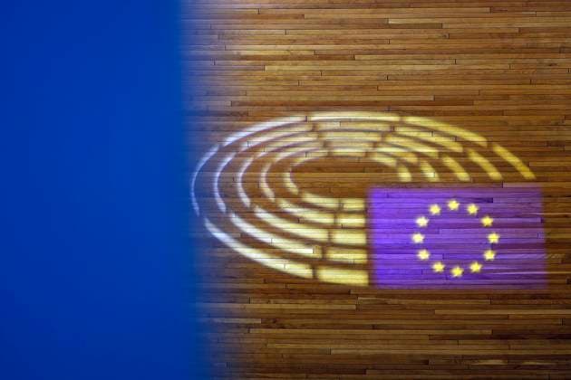 Ein Logo außem am Plenarsaal des Europäischen Parlaments. Straßburg, 07.03.2022 *** A logo outside at the plenary hall of the European Parliament Strasbourg, 07 03 2022 Foto:xC.xHardtx xFuturexImage