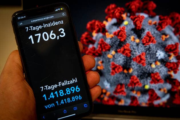Coronavirus in Deutschland - Covid-19-Dashboard des Robert Koch-Institut 18.03.2022: Robert Koch-Institut: 7-Tage-Inzidenz 1706,3. 7-Tage-Fallzahl 1.410.896 COVID-19-Fälle 18.287.986 Zugang um 297.845 gegenüber dem Vortag. COVID-19-Todesfälle 126.646 Zugang um 226 gegenüber dem Vortag.