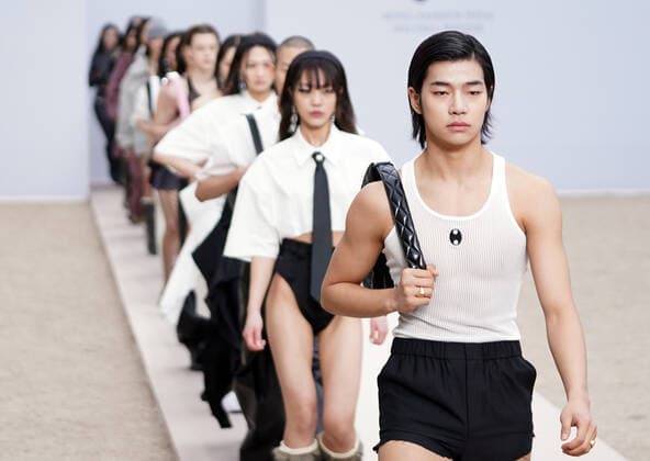 Entertainment Themen der Woche KW11 Entertainment Bilder des Tages 2022 F W Seoul Fashion Week SEOUL, SOUTH KOREA, MAR 18: Models on the catwalk during 2022 F W Seoul Fashion Week at the Seoul Museum of Craft Art in Seoul, South Korea, on March 18, 2022. Seoul Seoul Museum of Craft Art South Korea 7261_255175 Copyright: xPentaxPressx