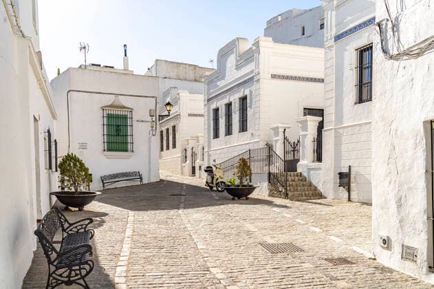 Vejer de la Frontera Die weissen Häuser der Altstadt von Vejer de la Frontera, Andalusien, Spanien The white houses of the old town Vejer de la Frontera, Andalusia, Spain *** Vejer de la Frontera The white houses of the old town Vejer de la Frontera, Andalusia, Spain The white houses of the old town Vejer de la Frontera, Andalusia, Spain