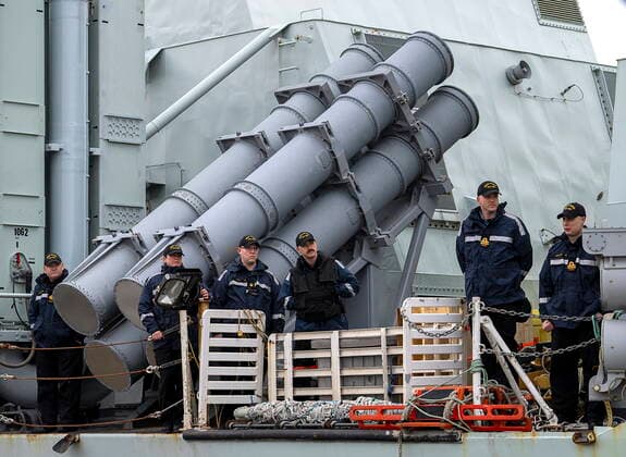 March 19, 2022, Halifax, NS, Canada: Crew members stand on deck as HMCS Halifax departs Halifax in support of NATO™s deterrence measures in eastern Europe on Saturday, March 19, 2022. Halifax Canada  - ZUMAc35_ 20220319_zaf_c35_010 Copyright: xAndrewxVaughanx