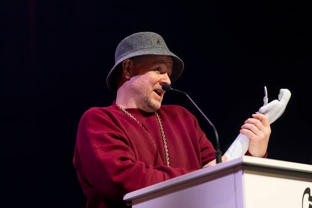 Anders Matthesen modtager Bodil for bedste mandlige hovedrolle for Ternet Ninja 2. Bodilpriserne 2022 uddeles i Folketeatret i Koebenhavn, loerdag den 19. marts 2022.. , Copenhagen Denmark