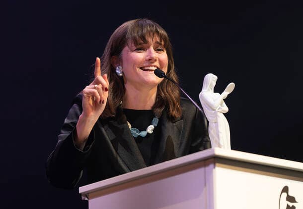 AArets bedste danske film er Hvor kragerne vende instrueret af Lisa Jespersen. Bodilpriserne 2022 uddeles i Folketeatret i Koebenhavn, loerdag den 19. marts 2022.. , Copenhagen Denmark