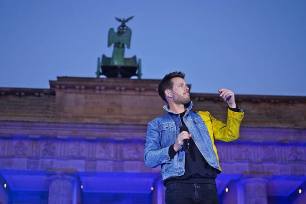 Sound of Peace am Brandenburger Tor 20.3.2022, Revolverheld Sound of Peace am Brandenburger Tor Berlin Brandenburger Tor Berlin GER