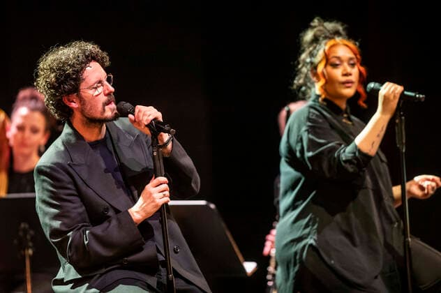 Max Herre & Mikis Takeover! Ensemble live im Theater Erfurt. Erfurt, 20.03.2022