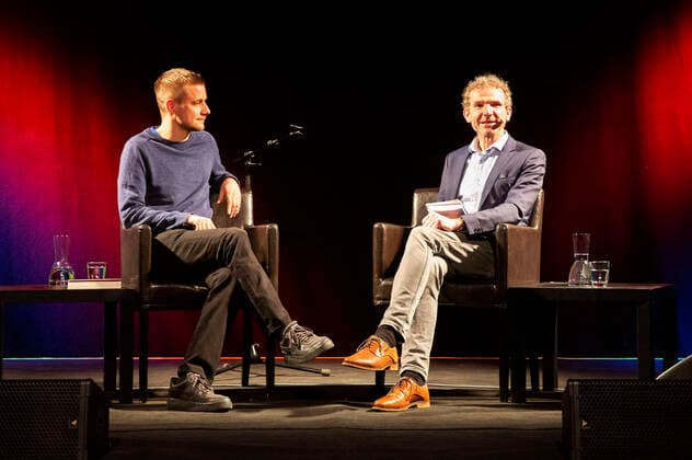 Entertainment Themen der Woche KW12 Entertainment Bilder des Tages Tobias Schlegl und Joachim Frank bei der lit.Cologne 2022 Veranstaltung See. Not. Rettung. in der Kulturkirche. Köln, 21.03.2022 *** Tobias Schlegl and Joachim Frank at the lit Cologne 2022 event See Not Rettung at the Kulturkirche Cologne, 21 03 2022 Foto:xR.xSchmiegeltx xFuturexImage