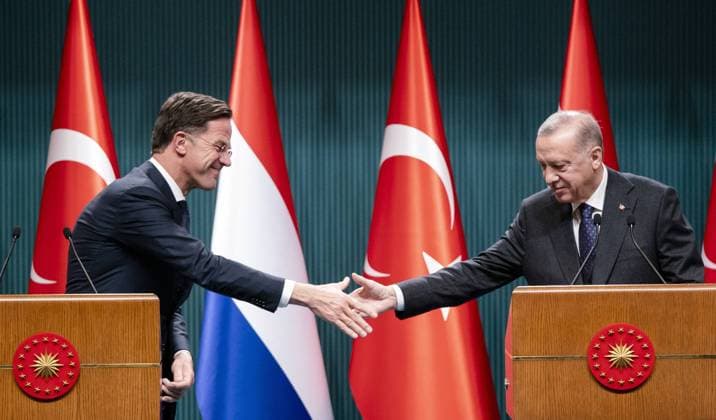 News Themen der Woche KW12 News Bilder des Tages Türkei, Präsident Recep Tayyip Erdogan trifft Mark Rutte aus den Niederlanden in Ankara ANKARA - Prime Minister Mark Rutte during a press conference with President Recep Tayyip Erdogan of Turkey. The meeting focuses on the war in Ukraine. ANP BART SIZE *** ANKARA Prime Minister Mark Rutte during a press conference with President Recep Tayyip Erdogan of Turkey The meeting focuses on the war in Ukraine ANP BART SIZE  Copyright: xANPx xxANPx x445947986x originalFilename: 445947986.jpg