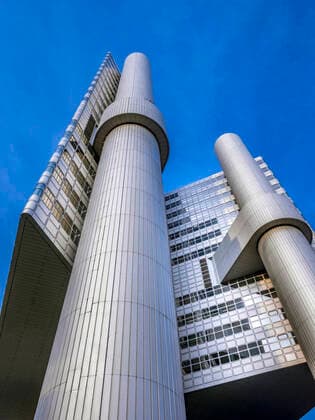 Creative Highlights World Hypo-Hochhaus (UniCredit) am Arabellapark in Bogenhausen. München, Bayern, Deutschland, Europa Hypo-Hochhaus in Munich, Bavaria *** Hypo Hochhaus UniCredit at Arabellapark in Bogenhausen Munich, Bavaria, Germany, Europe Hypo Hochhaus in Munich, Bavaria