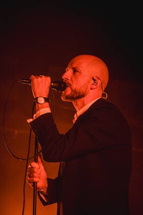 Madrugada live in Z?rich, Switzerland Z?rch, Switzerland. 23rd, March 2022. The Norwegian rock Madrugada performs a live concert at Komplex 457 in Z?rich. Here singer and songwriter Sivert Hoyem is seen live on stage. Z?rich Switzerland  Copyright: xGonzalesxPhoto TilmanxJentzschx