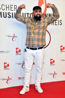 Diloman beim 13. Deutschen Musikautor*innenpreis der GEMA 2022 im Hotel The Ritz-Carlton. Berlin, 24.03.2022