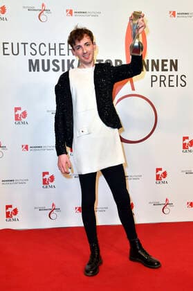 Ole Hübner beim 13. Deutschen Musikautor*innenpreis der GEMA 2022 im Hotel The Ritz-Carlton. Berlin, 24.03.2022