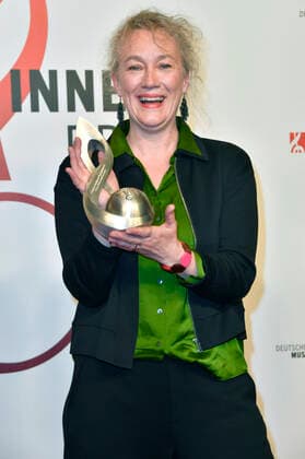 Julia Hülsmann beim 13. Deutschen Musikautor*innenpreis der GEMA 2022 im Hotel The Ritz-Carlton. Berlin, 24.03.2022
