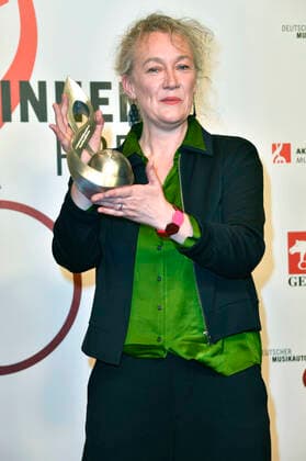 Julia Hülsmann beim 13. Deutschen Musikautor*innenpreis der GEMA 2022 im Hotel The Ritz-Carlton. Berlin, 24.03.2022