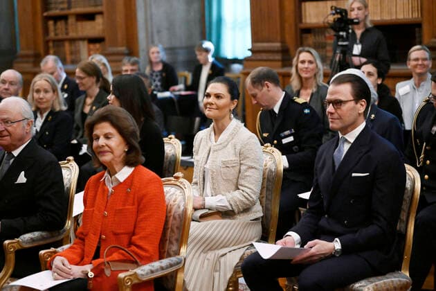 Entertainment Themen der Woche KW12 Entertainment Bilder des Tages King Carl Gustaf of Sweden, Queen Silvia, Crown Princess Victoria and Prince Daniel attends Friday s meeting on the theme protection of children can not wait which is held in the Bernadotte Library at Stockholm Castle in Stockholm, Sweden, March 25, 2022. STOCKHOLM SVERIGE x10060x *** King Carl Gustaf of Sweden, Queen Silvia, Crown Princess Victoria and Prince Daniel attends Friday s meeting on the theme protection of children can not wait which is held in the Bernadotte Library at Stockholm Castle in Stockholm, Sweden, March 25, 2022 STOCKHOLM SVERIGE x10060x,  Copyright: xHenrikxMontgomery TTx SWEDISH ROYAL FAMILY ATTENDS CHILD PROTECTION MEETING