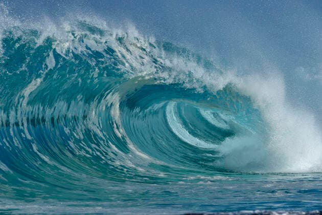 Creative Highlights World Large splashing wave of Pacific Ocean, RUEF03516