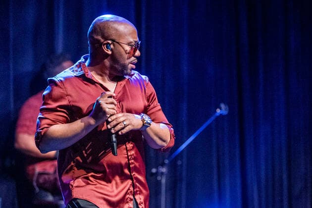 Naturally 7 live bei einem Konzert ihrer 20 Years Tour im DASDIE Brettl. Erfurt, 26.03.2022
