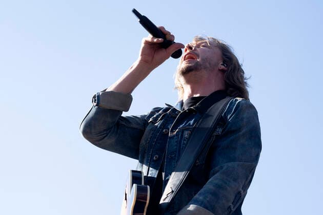 Samu Haber von Sunrise Avenue live auf dem SnowpenAir Festival beim Grindelwald Terminal. Grindelwald, 26.03.2022