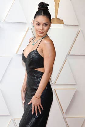 March 27, 2022, Los Angeles, CA, USA: LOS ANGELES - MAR 27: Vanessa Hudgens at the 94th Academy Awards at Dolby Theater on March 27, 2022 in Los Angeles, CA Los Angeles USA - ZUMAnc22 20220327_zaa_nc22_015 Copyright: xKathyxHutchinsx