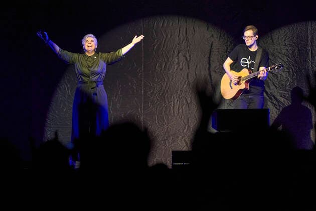 Entertainment Bilder des Tages Ela live in der ZAG Arena. Hannover, 27.03.2022