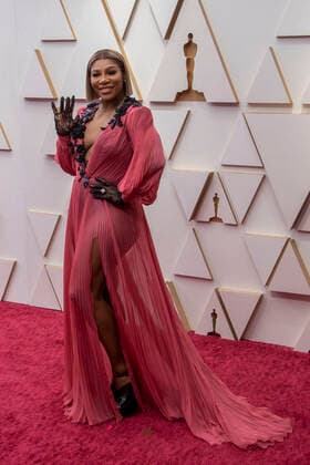 Serena Williams poses on the red carpet upon arrival at the Oscars at the Dolby Theater in Los Angeles, California, USA, 27 March 2022. EFE Javier Rojas Academy Oscar Awards !ACHTUNG: NUR REDAKTIONELLE NUTZUNG!  Copyright: xJavierxRojasx AME6698 20220328-28b385d2103a55fe7c166f45f072e850607d7121