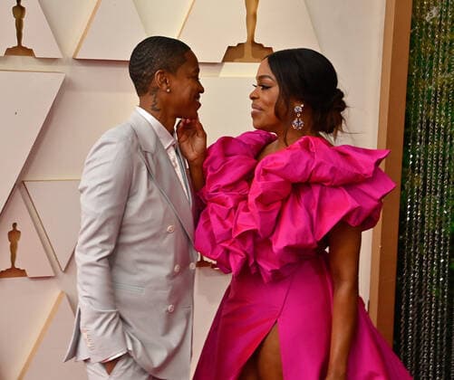 Jessica Betts and Niecy Nash arrive for the 94th annual Academy Awards at the Dolby Theatre in the Hollywood section of Los Angeles on Sunday, March 27, 2022.  LAP20220327305 JIMxRUYMEN