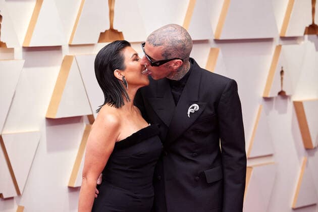 Entertainment Bilder des Tages Kourtney Kardashian and Travis Barker arrive on the red carpet of the 94th OscarsÂ® at the Dolby Theatre at Ovation Hollywood in Los Angeles, CA, on Sunday, March 27, 2022.  Copyright: xx 34342-580THA