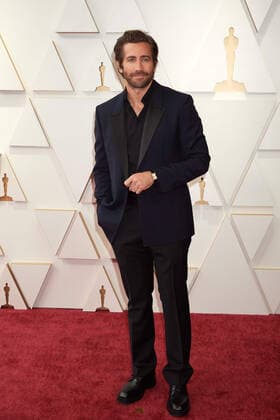 Jake Gyllenhaal arrives on the red carpet of the 94th OscarsÂ® at the Dolby Theatre at Ovation Hollywood in Los Angeles, CA, on Sunday, March 27, 2022.  Copyright: xx 34342-779THA