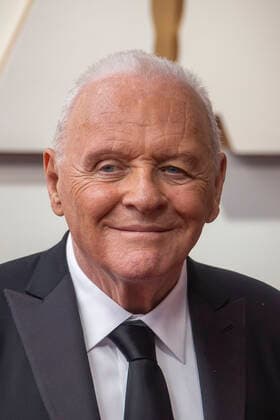 Anthony Hopkins poses on the red carpet upon arrival at the Oscars at the Dolby Theater in Los Angeles, California, USA, 27 March 2022. EFE Javier Rojas Academy Oscar Awards !ACHTUNG: NUR REDAKTIONELLE NUTZUNG!  Copyright: xJavierxRojasx AME6786 20220328-2a9303a68f60495db2d7332353fef5a0f38878ff
