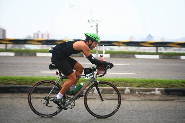 IMAGO Creative: 2022 Sport Favoriten IMAGO Creative: Sport in der Stadt The triathlon IRONMAN competition held in Florianopolis - Santa Catarina - Brazil, on the 31th of may of 2009!, model released, , property released, , 1046765.jpg, athlete, athletic, bicycle, bicycling, bike, biker, biking, body, competition, cycle, cycling, cyclist, exercise, extreme, fitness, health, iron-man, ironman, lifestyle, man, marathon, muscle, outdoors, person, race, road, run, runner, speed, sport, sports, sportsman, stamina, street, success, training, triathlete, triathlon, editorial, brazil, santa catarina, florianopolis,