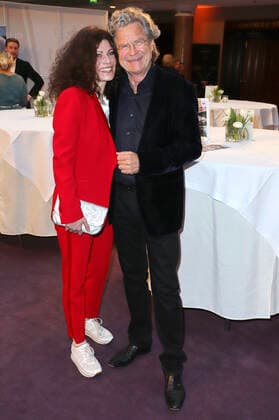 Andrea Bury und Florian Langenscheidt bei der Verleihung des Next Gen Hotelier des Jahres im Grand ElysÃ e Hotel. Hamburg, 28.03.2022.