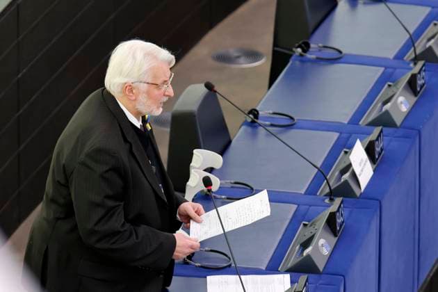 Witold Jan Waszczykowski im Plenarsaal des Europäischen Parlaments. Straßburg, 08.03.2022 Frankreich *** Witold Jan Waszczykowski in the plenary hall of the European Parliament Strasbourg, 08 03 2022 France Copyright: xChristophxHardtx