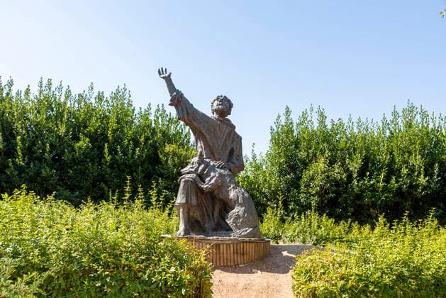 gubbio,italy august 29 2020:statue of San Francesco in the town of Gubbio, model released, , property released, , 33536974.jpg, gubbio, italy, umbria, architecture, city, building, ancient, old, palace, historic, medieval, mediaeval, sky, perugia, tower, exterior, blue, church, town, village, travel, tourism, house, view, europe, landmark, italian, stone, urban, art, tour tourism, arch, landscape, outdoor, street, brick, roof, hill, wall, countryside, square, historical, door, facade, castle, architectural, cityscape, alley, detail, clouds