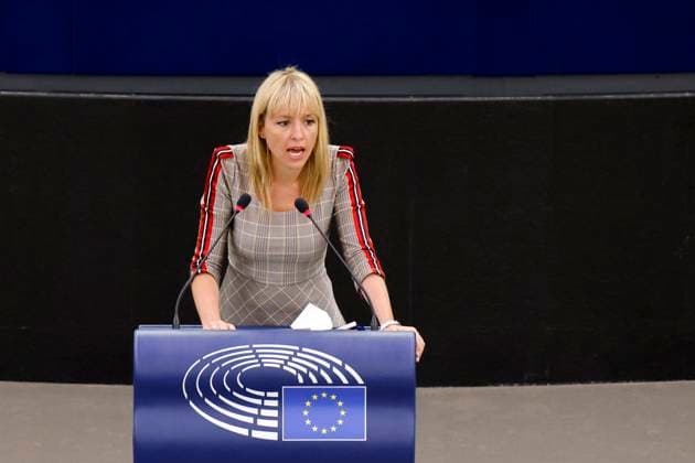 Silvia Sardone im Plenarsaal des Europäischen Parlaments. Straßburg, 09.03.2022 Frankreich *** Silvia Sardone in the plenary hall of the European Parliament Strasbourg, 09 03 2022 France Copyright: xChristophxHardtx