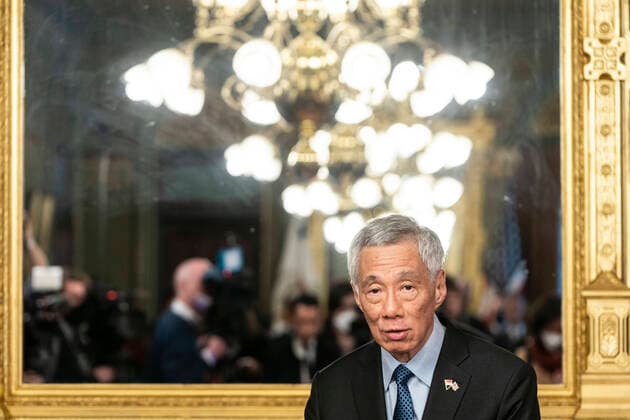 News Themen der Woche KW13 News Bilder des Tages March 29, 2022, Washington, District of Columbia, USA: U.S. Vice President Kamala Harris meets with Lee Hsien Loong, Singapore s prime minister, in the Vice President s Ceremonial Office in Washington, D.C., U.S., on Tuesday, March 29, 2022. President Biden was expected to discuss Russia s attack on Ukraine and implications for the Indo-Pacific region during the meeting today with Lee Hsien Loong according to a U.S. official Washington USA - ZUMAs152 20220329_zaa_s152_301 Copyright: xJoshuaxRobertsx-xPoolxviaxCNPx
