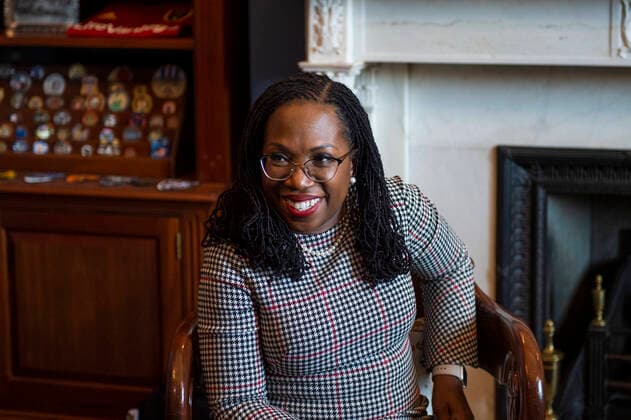 March 29, 2022, Washington, District of Columbia, USA: Supreme Court nominee Judge Ketanji Brown Jackson arrives to meet United States Senator Mitt Romney (Republican of Utah) in his office in the Russell Senate Office Building in Washington, DC, Tuesday, March 29, 2022 Washington USA - ZUMAs152 20220329_zaa_s152_209 Copyright: xRodxLamkeyx