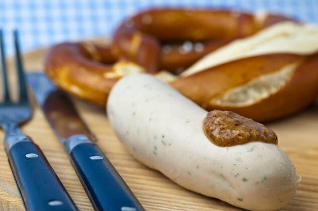 veal sausage with pretzel and sweet mustard, model released, , property released, , 34570640.jpg, veal sausage, pretzel, mustard, bavaria, bavarian, beer garden, typical, food, germany, traditions, sausage, white sausage