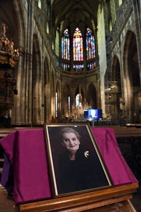 Bilder des Jahres 2022, News 03 März News Themen der Woche KW13 Requiem mass for former US Secretary of State Madeleine Albright in Prague, Czech Republic, March 30, 2022. (CTKxPhoto KaterinaxSulova) CTKPhotoP2022033008420  suk001